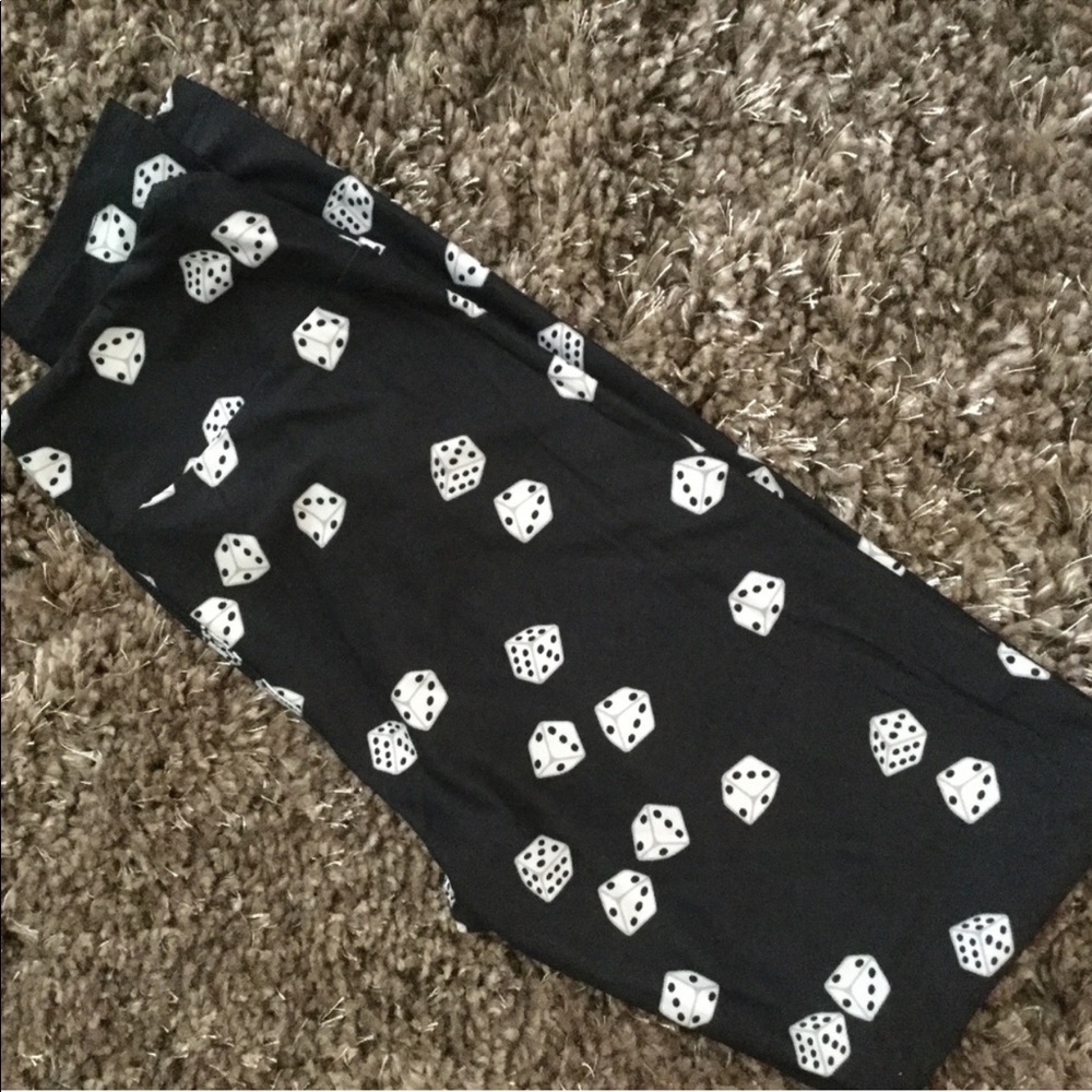 DICE OS LEGGINGS NEW